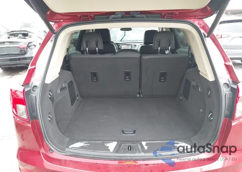 2017 Buick Envision Essence z USA, uszkodzony, nr VIN LRBFXDSA9HD120501